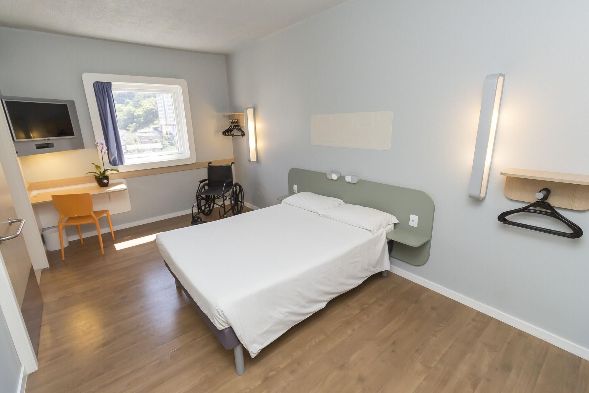 Ibis Budget Blumenau Ngoại thất bức ảnh
