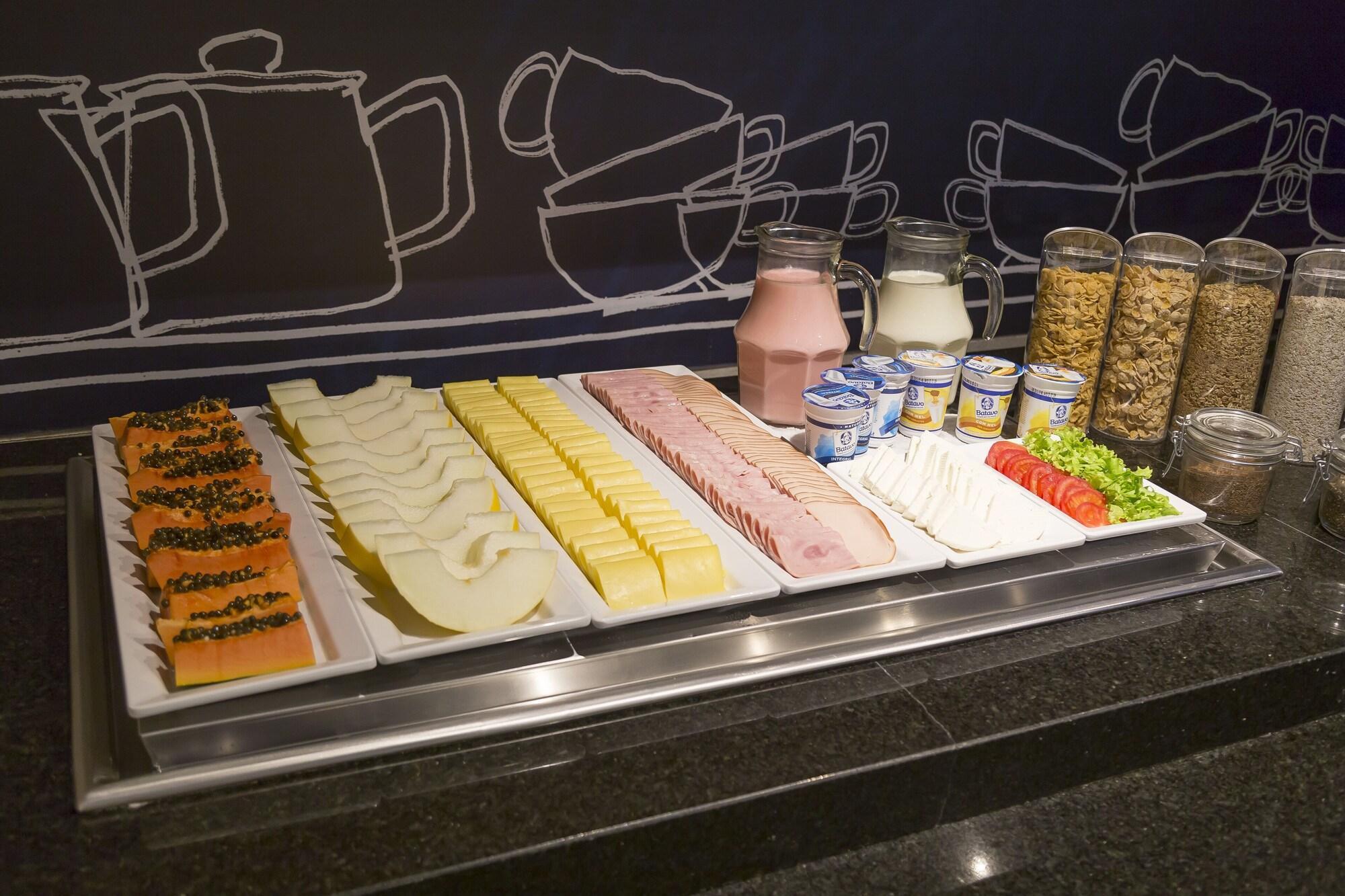 Ibis Budget Blumenau Ngoại thất bức ảnh